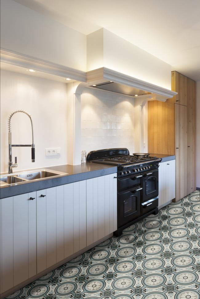 La Madeleine Esmee 20X20